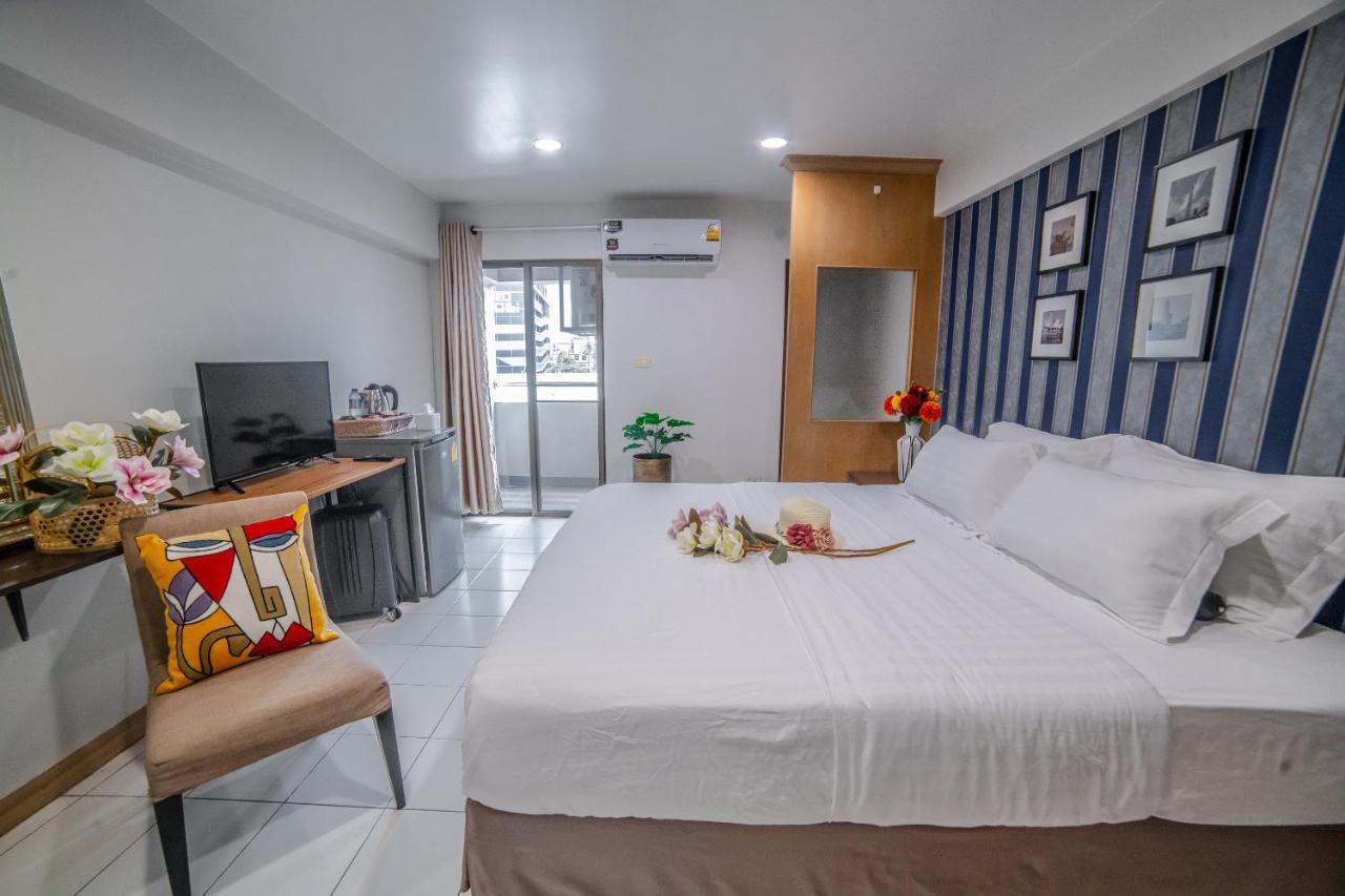 Platinum Villa Bangkok Exteriör bild